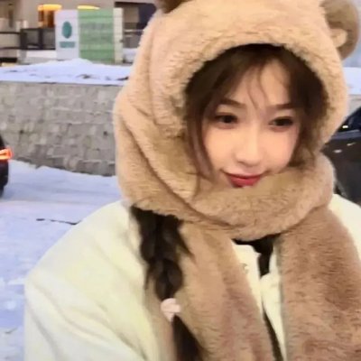 坠楼后我成了她